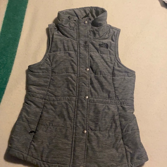 North Face vest - Picture 2 of 6